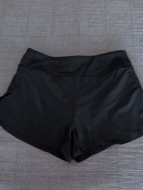 Athleta Black High-Rise Run With It 2.5 Inch Running Shorts
